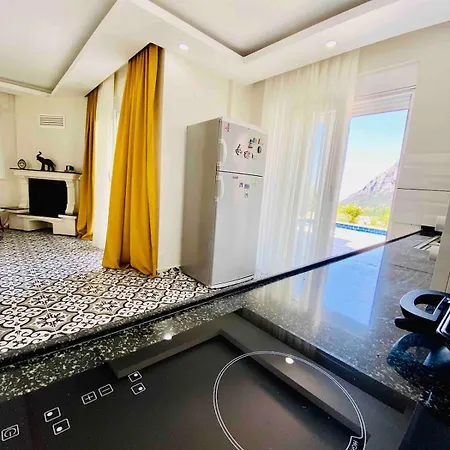 Private Pool -