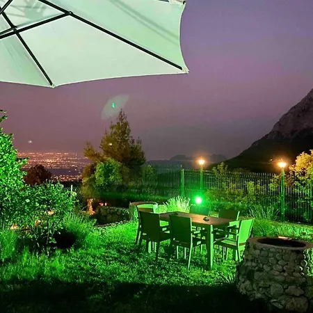 Private Pool -